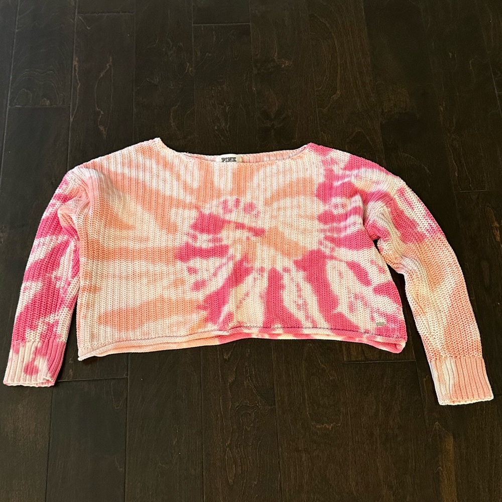 PINK Victoria’s Secret cropped sweater